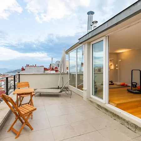 Stylish Duplex With Bosphorus View - Ac Elevator 公寓 *