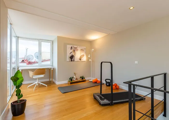 Stylish Duplex With Bosphorus View - Ac Elevator Apartment